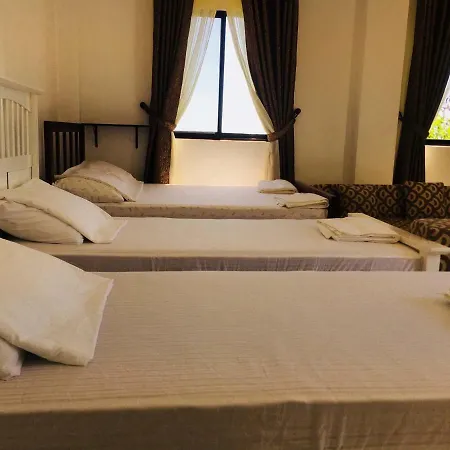 Melronz Inn
